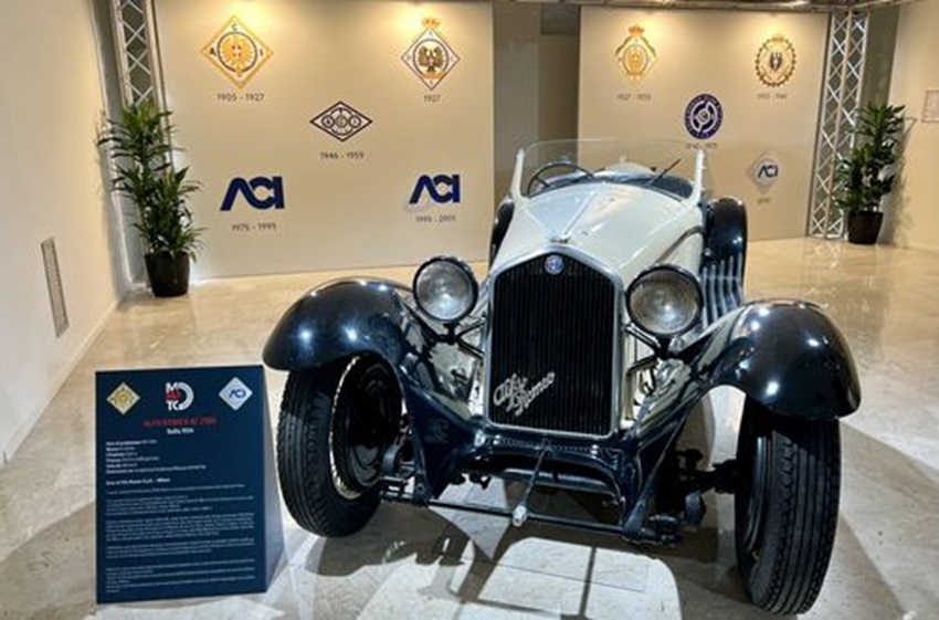 Inaugurata a Roma la Mostra di Auto d’Epoca in Galleria Caracciolo.