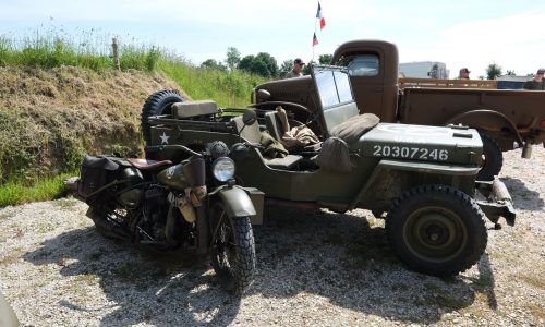 Veicoli del D-Day: Dalla Jeep ai Camion Dodge e GM.