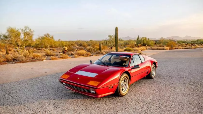 Ferrari 512 BBi del 1983: All’asta il gioiello di David Letterman.