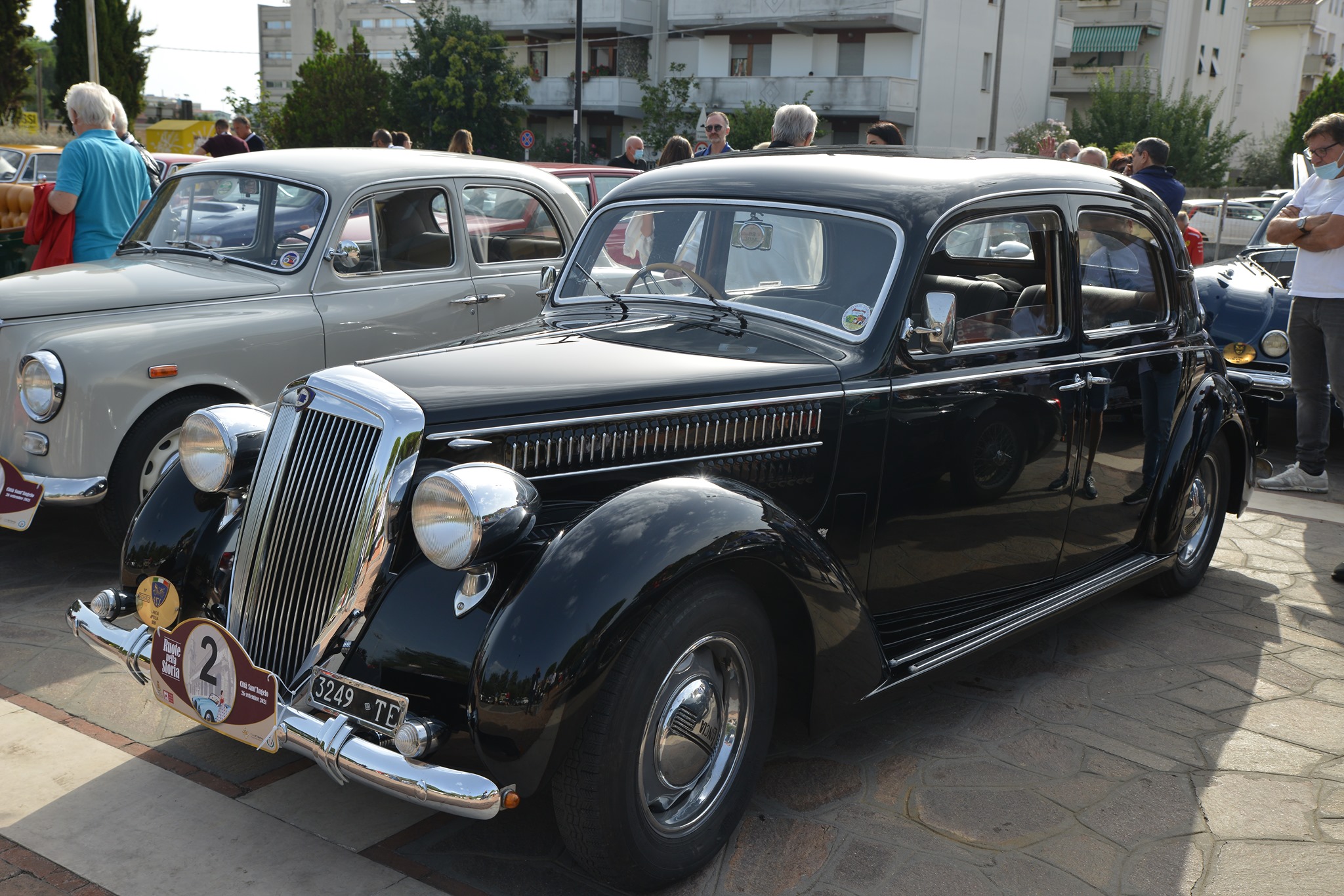 Ruote nella Storia: La Coppa Acerbo rivive tra auto d’epoca e Fascino Storico.