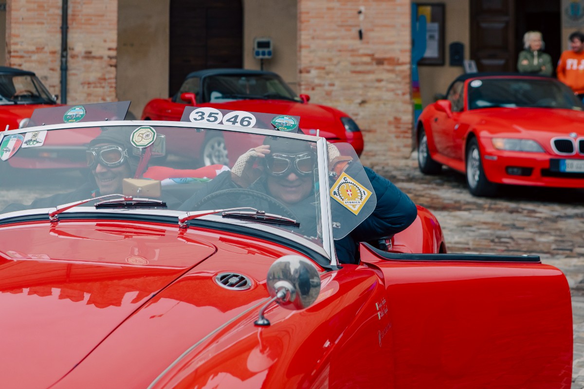 Ruote nella Storia fa un viaggio tra arte, cultura e motori sulle colline di Pennabilli.