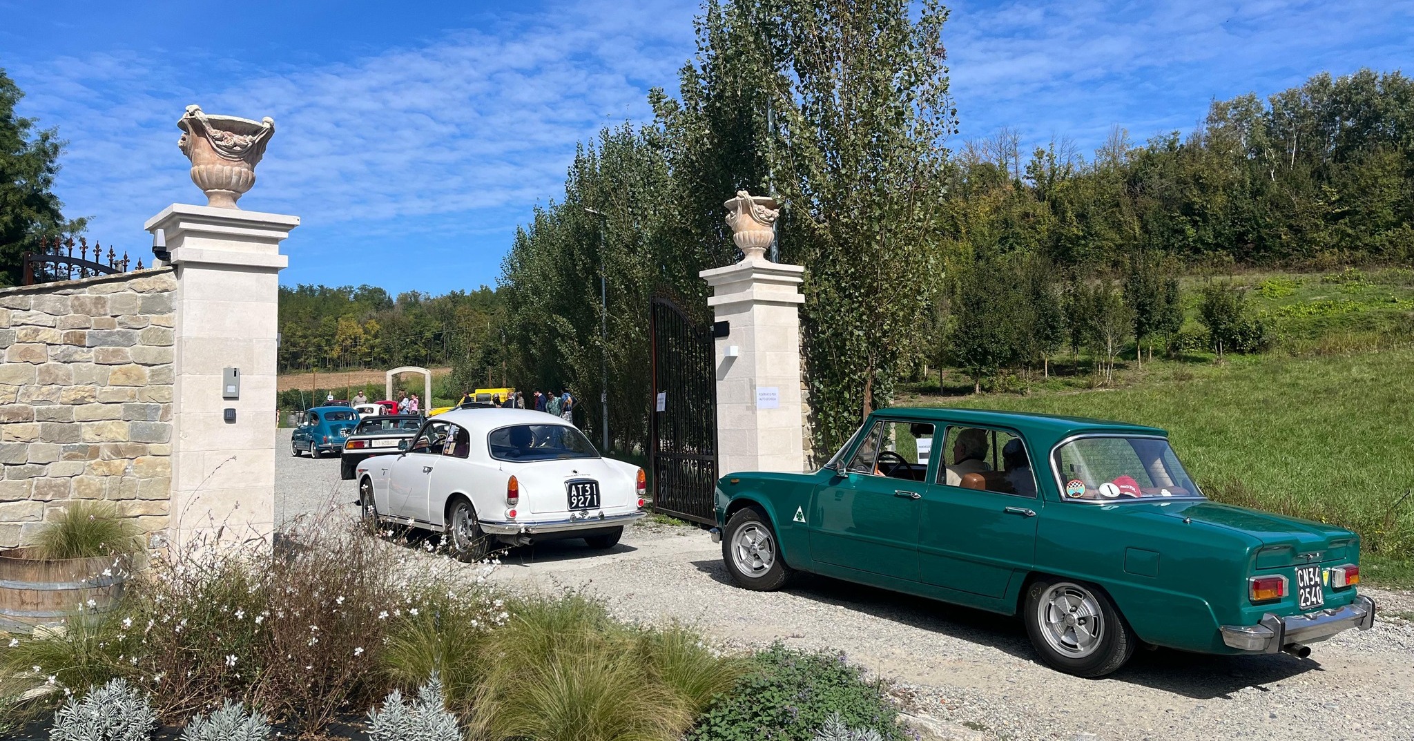 Ruote nella Storia: Auto d’Epoca e Turismo Culturale a Casale Monferrato.