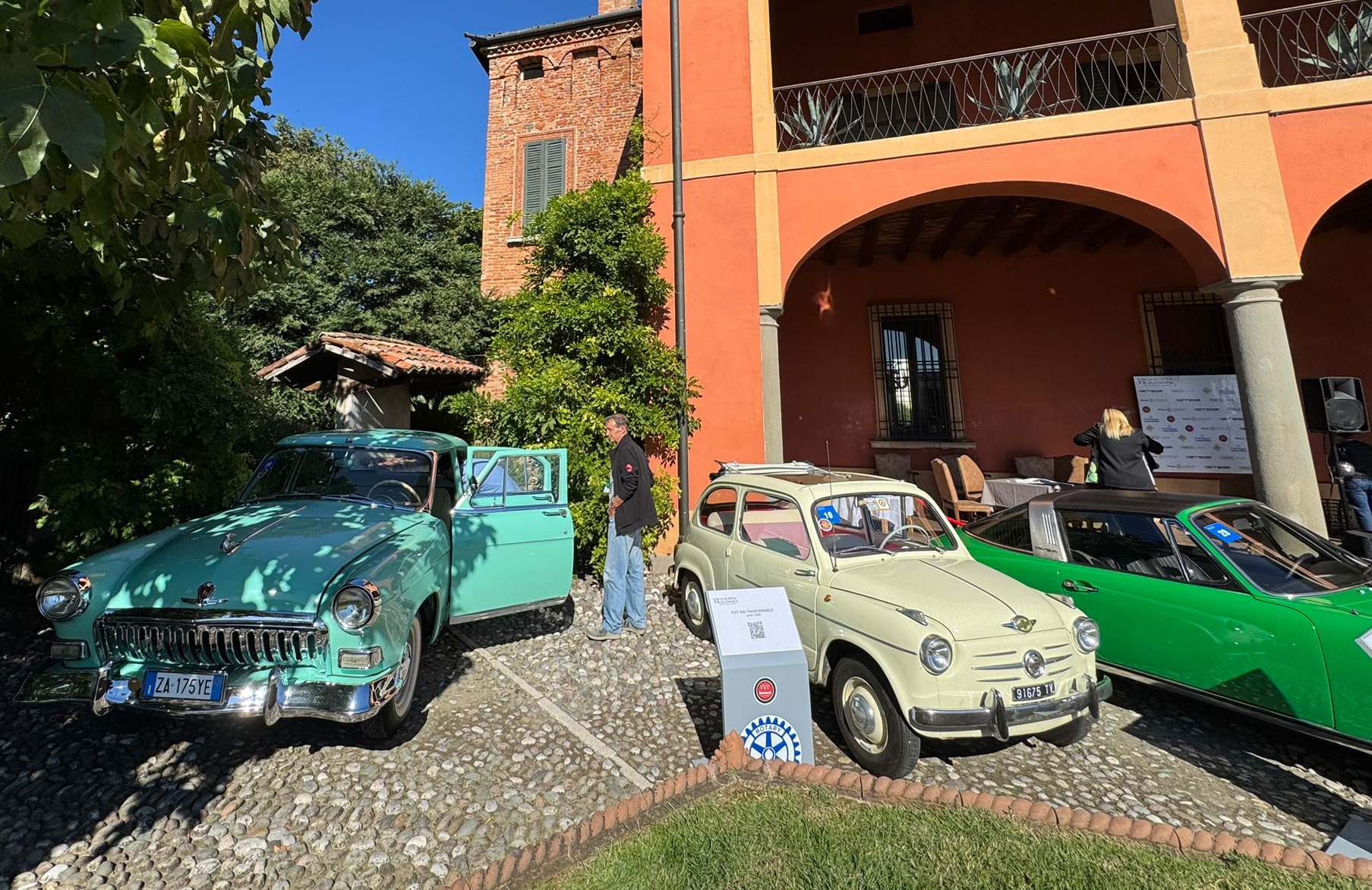 Ruote nella Storia a Meano: Auto d’Epoca e Eleganza tra le Terre Basse.