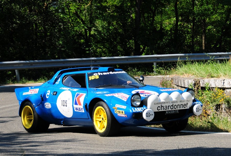 “Blu Stratos”: La Storia della MFS e l’Epopea della Lancia Strato’s nei Rally.