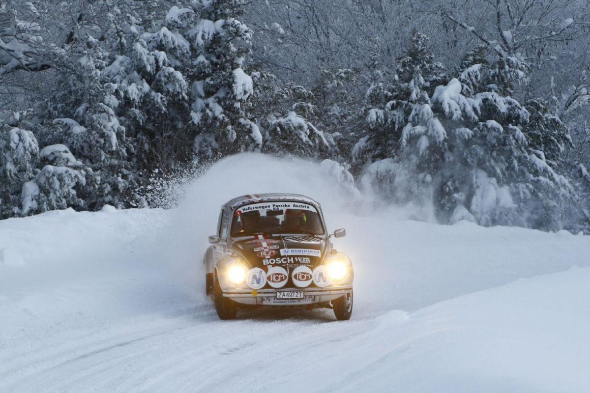 “The Snow”: Il Nuovo Evento Invernale di Auto da Collezione a Limone Piemonte.